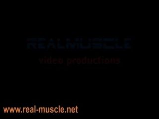 Musculação real bodybuilder cumshot
