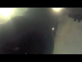 fumaça subaquática transando na piscina