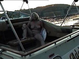 adele nude sunbathing no barco