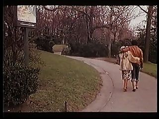2 escorrega ami (1976)