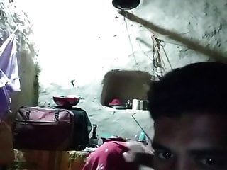 casal indiano jogando na webcam